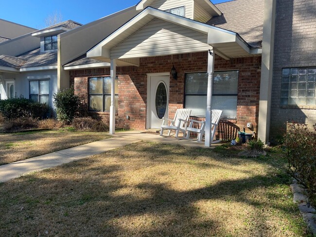 Photo - 333 Edgewood Dr