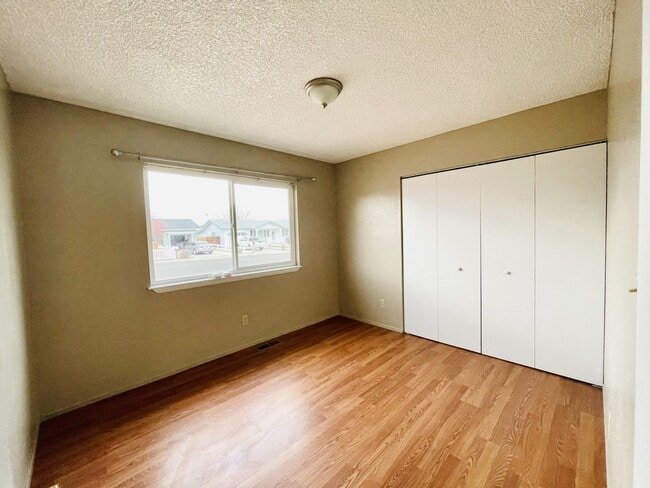 Photo - 1041 Warwick Ave