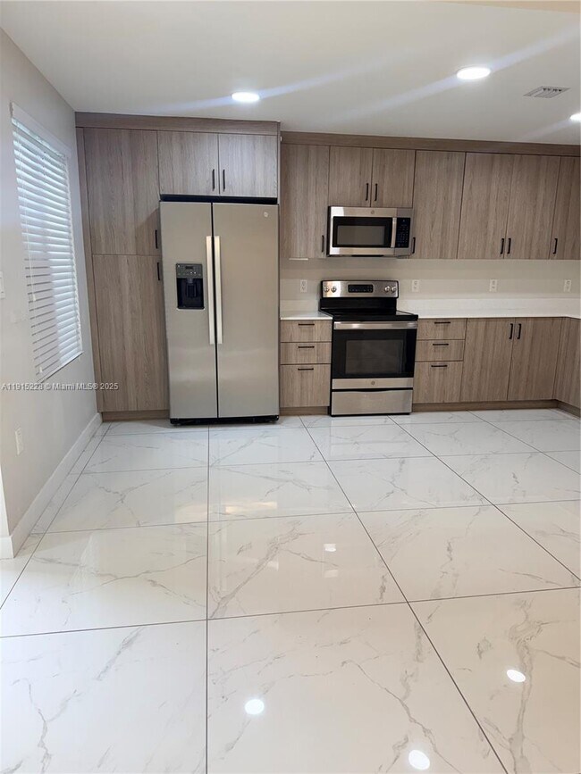 Photo - 25743 SW 144th Ave