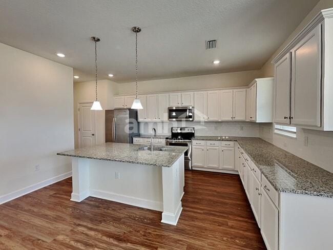 Photo - 408 Pine Terrace Dr
