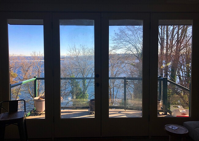 Photo - 3140 Lakewood Ave S Unit Beautiful Unique View Apartment!