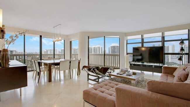 Building Photo - 1000 W Island Blvd Unit 2409