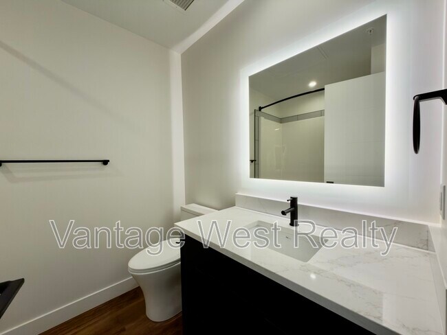 1280-1280 Sutherland Ave