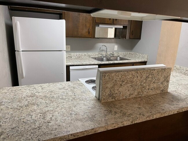 Photo - 2010 Bradford Ct