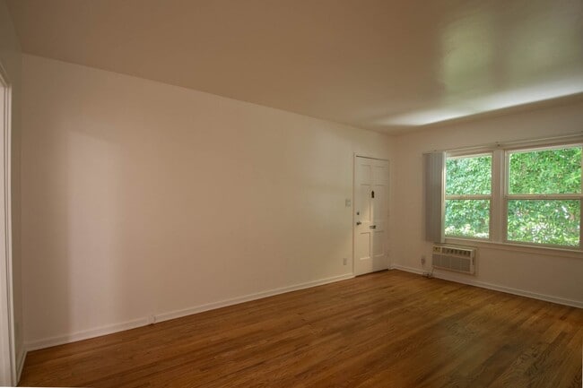 Photo - 14437 Dickens St Unidad 14437 1/2