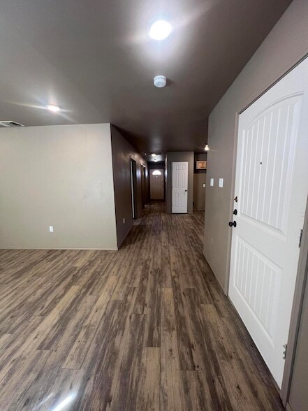 Photo - 1505 E 6th St