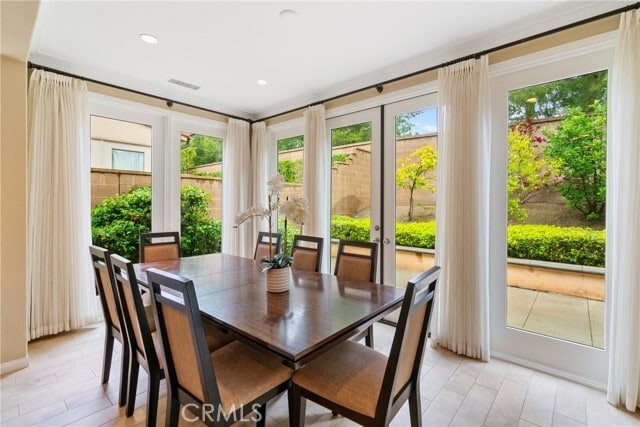 61 Crestwick
