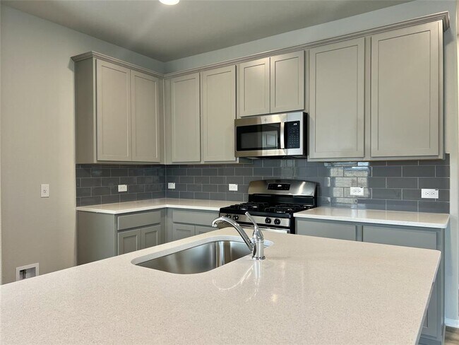 Photo - 13 Bent Trl Ln