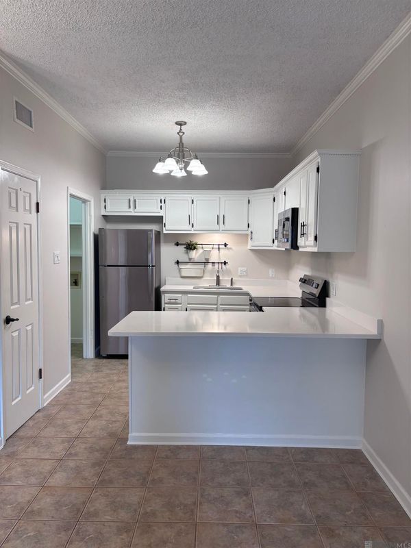 Photo - 7640 Lasalle Ave Unit 204