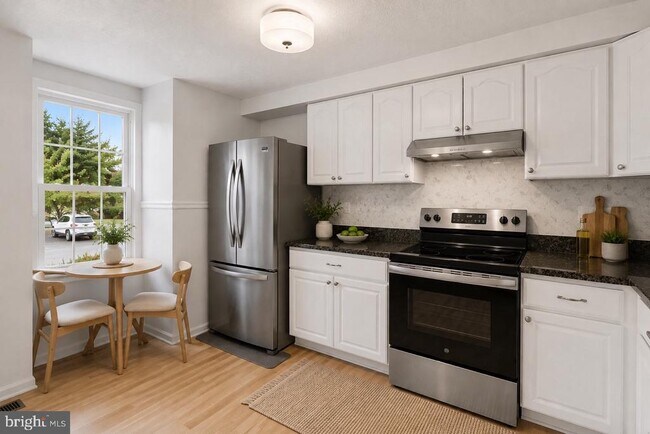 Photo - 508 Palmspring Dr