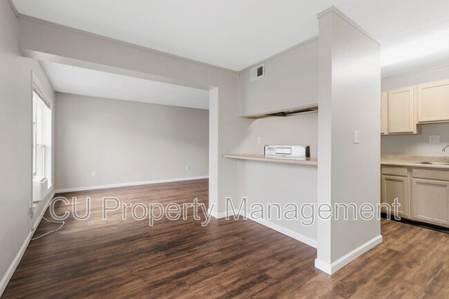 Photo - 1605 N Willow Rd Unit 311