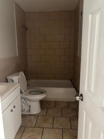 Photo - 429 Executive Center Dr Unit 211