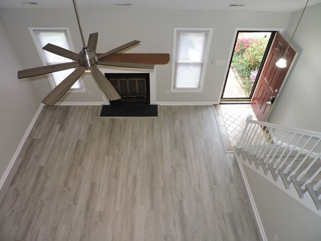 Photo - call 804-642-2106