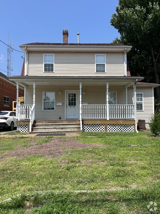 Building Photo - 347 Naugatuck Ave Rental