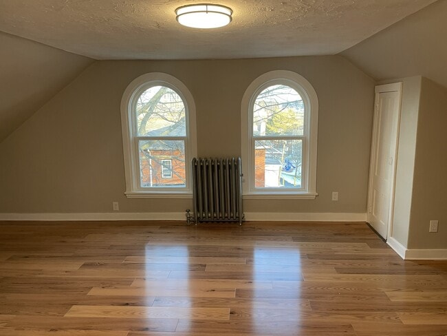 Photo - 24 Crown St Unit 3