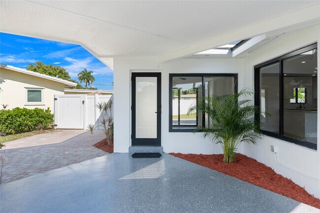 Photo - 455 SW 14th Ct