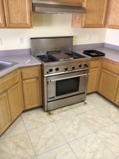 Photo - 4 BEDROOM HOME WITH VIEWS, NEAR WAALEW IN SYCAMORE ROCKS AREA OF APPLE VALLEY.