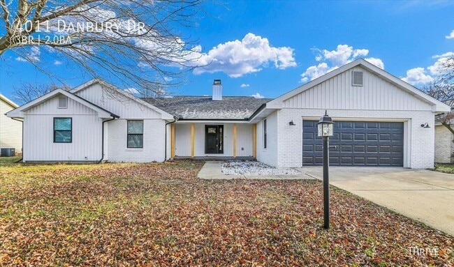 Building Photo - 4011 Danbury Dr
