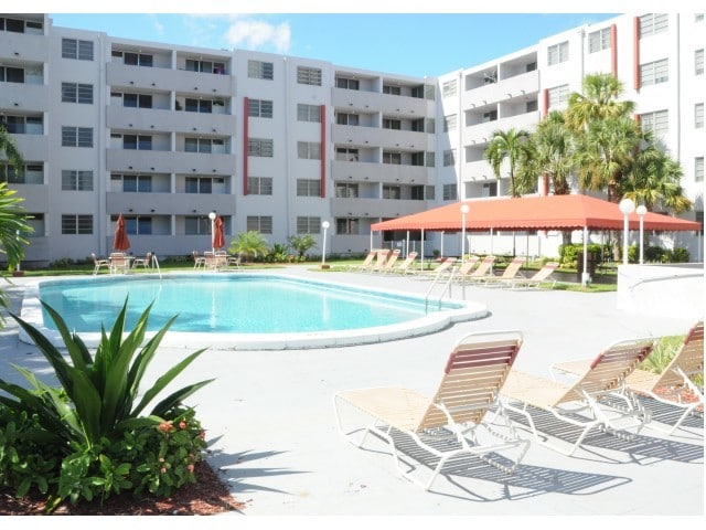 Welcome Home to Suncoast Place Apartments - Suncoast Place Apartments