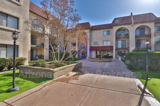 Building Photo - 3033 E Devonshire Ave Unit #2020