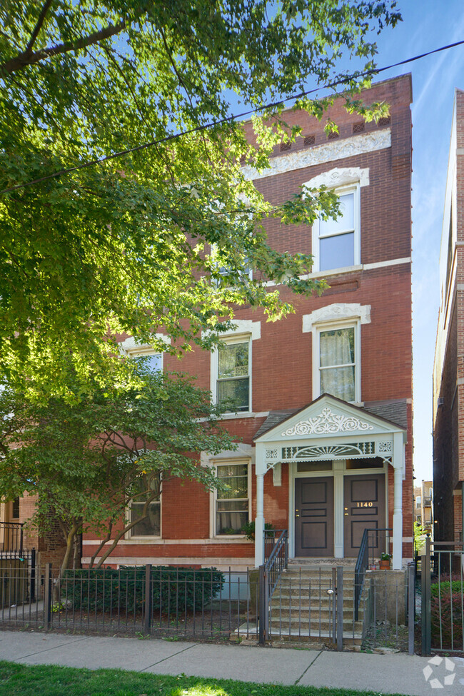 Building Photo - 1140 N Winchester Ave Unit 1F Rental