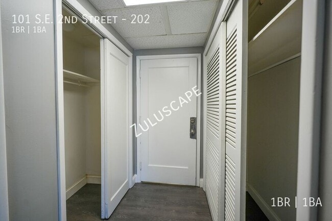 Photo - 101 SE 2nd St Unit 202