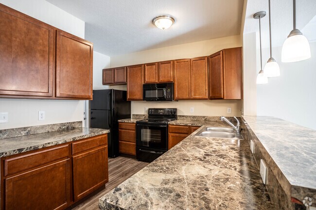 The Summit: 2 Br, 2.5 Ba Townhome - 1,225 SF
