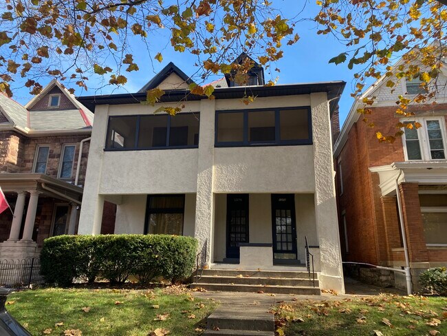 Photo - 1374 Neil Ave