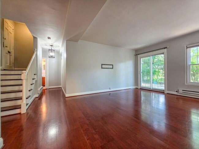 Photo - 3710 Gunston Rd