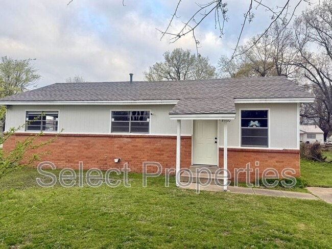 Building Photo - 3200 Meador Rd