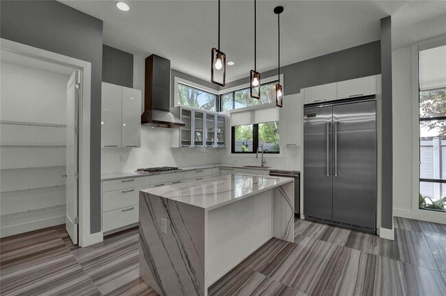 Photo - 1802 Mondrian Cir