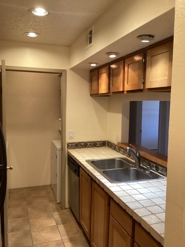 Photo - 2501 W Zia Rd Unit 102