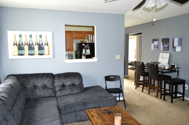 Photo - 771 Brian Way Unidad A