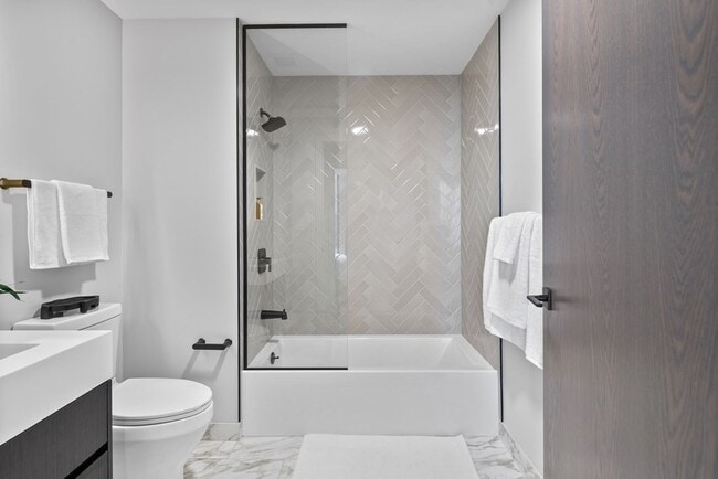 Photo - 55 Lagrange St Unidad 909