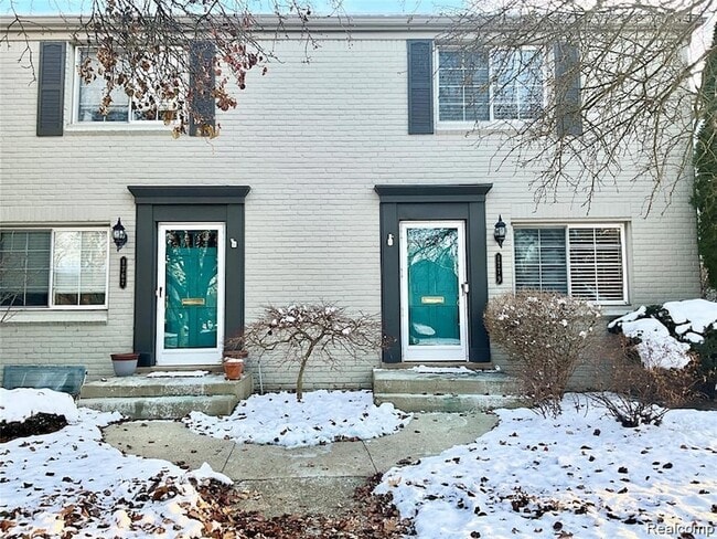 Building Photo - 1779 Graefield Rd