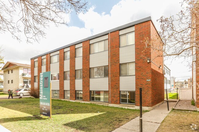 Building Photo - Gary Manor