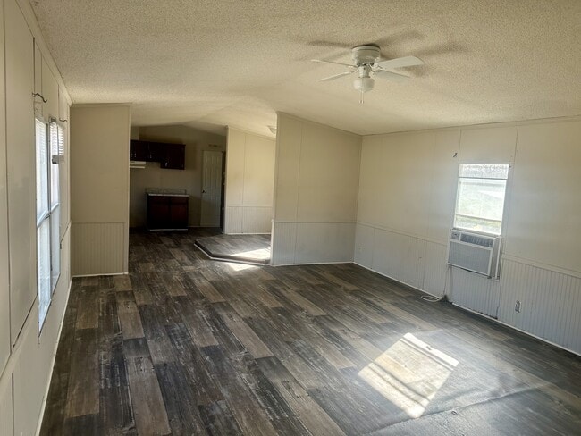 Photo - 193 Salem Ln