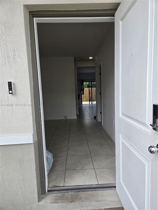 Photo - 490 NE 12th St