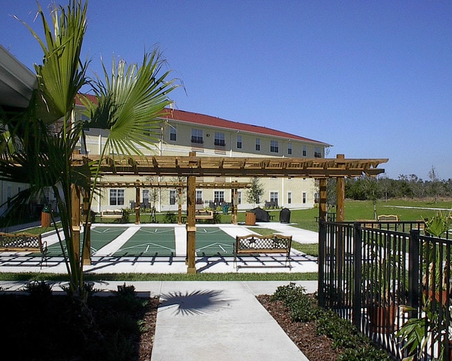 Groves at Victoria Park Apartments Sebring, FL