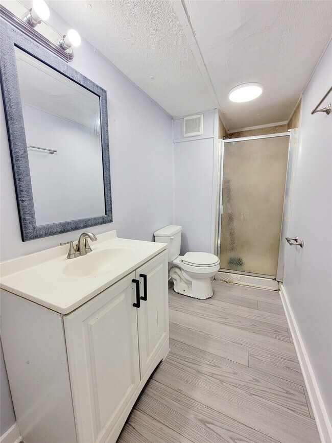 Photo - 312 Paddock St