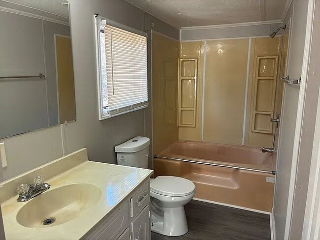 Photo - 2 Crosby Ln