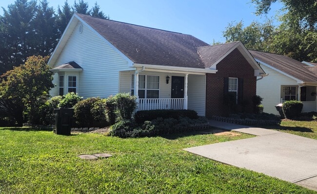 Photo - 1521 Mayberry Ln