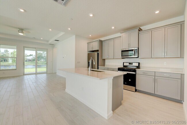 Photo - 12712 SW Eleanor Dr
