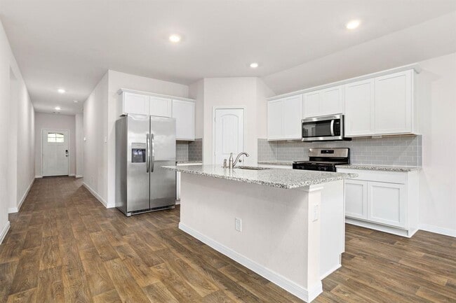 Photo - 1421 Havelock Wy