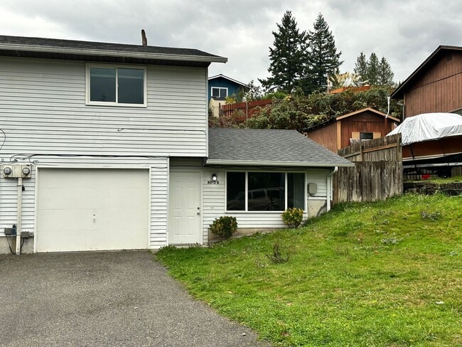 Building Photo - Beech Street Unit B