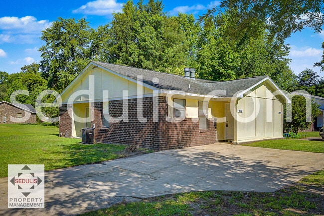 Building Photo - 101 Drake Ct