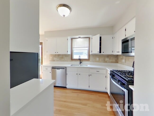 Photo - 16646 Paxton Ave