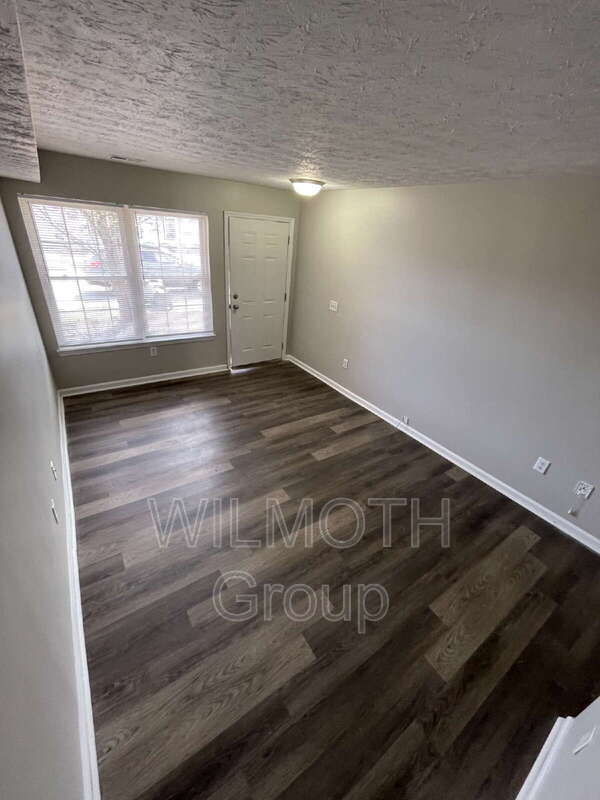 Photo - 7756 Mountain Stream Way