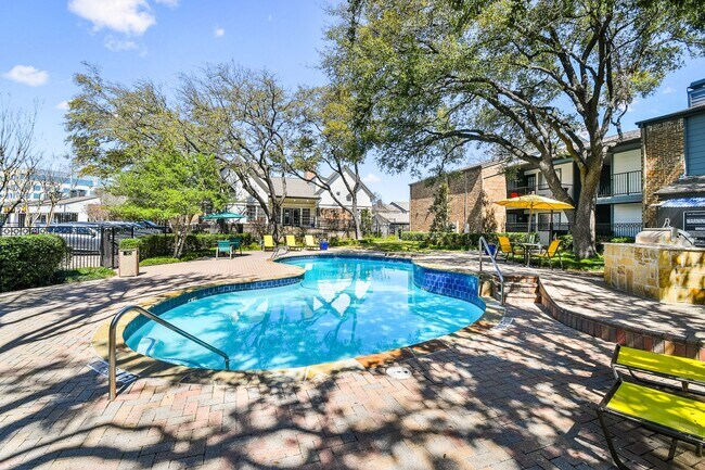 Davenport Apartments