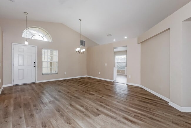 Photo - 6934 Waterbrook Ct